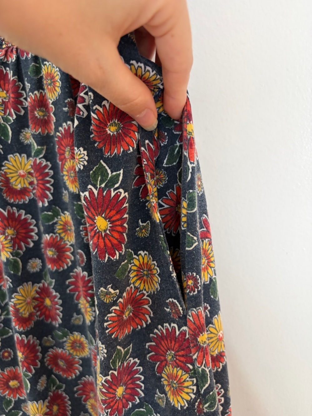 Erika Floral Midi Dress in Navy with Red & Yellow Blooms - Picture 4 of 5